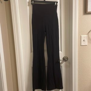lululemon GROOVE pant size 4 black